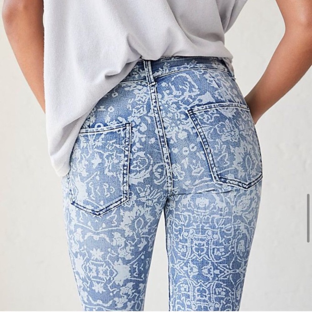 Free People Dream Lover Paisley Flair Jeans! - Picture 5 of 5